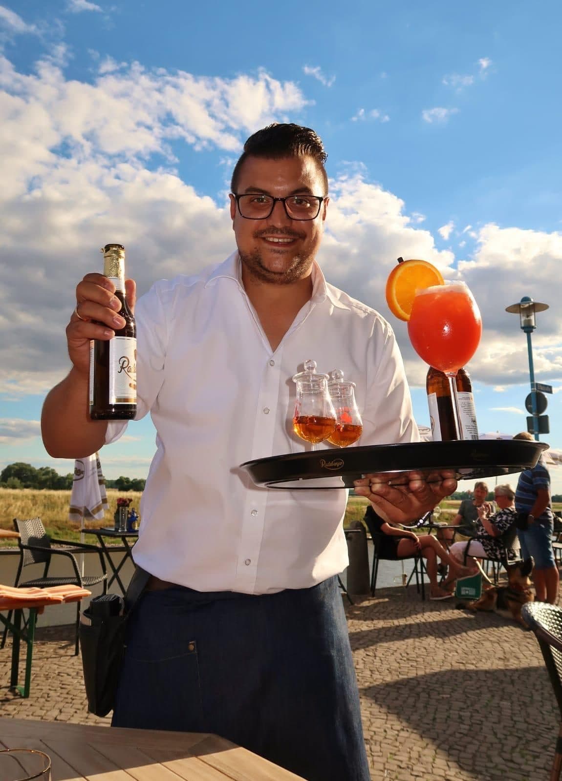 Anker Café an der Elbpromenade – Bild 2